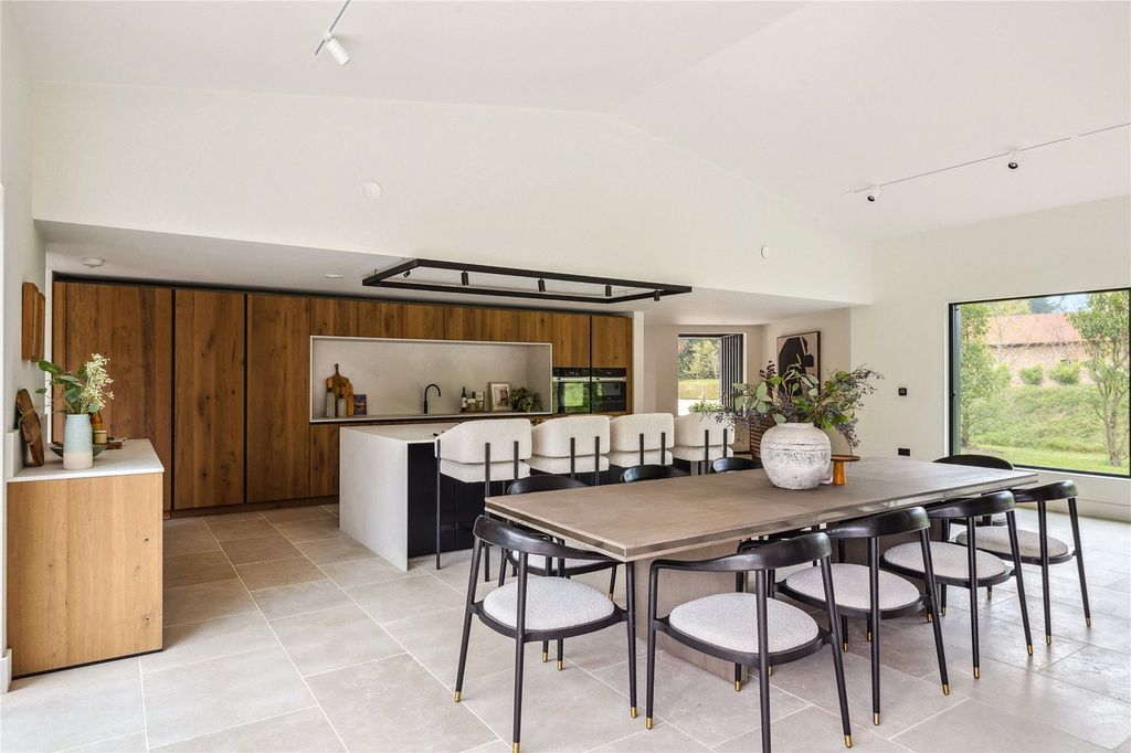 Property photo 2 of 30 Open Plan Living