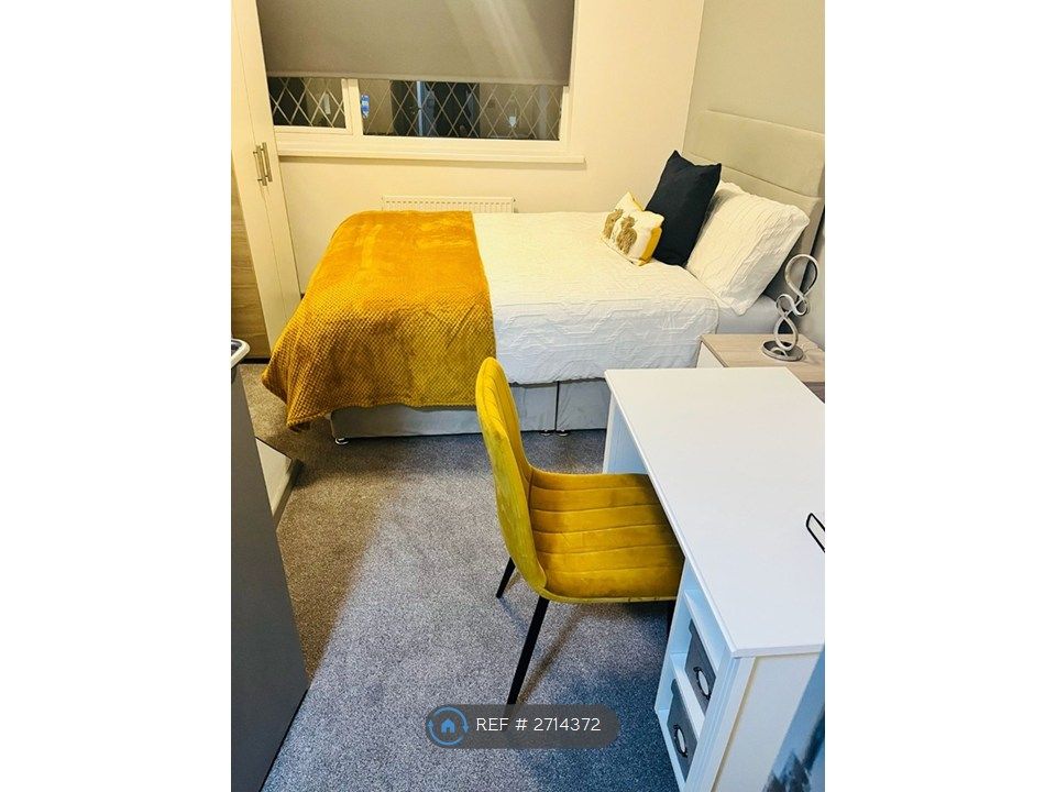 Property photo 3 of 35