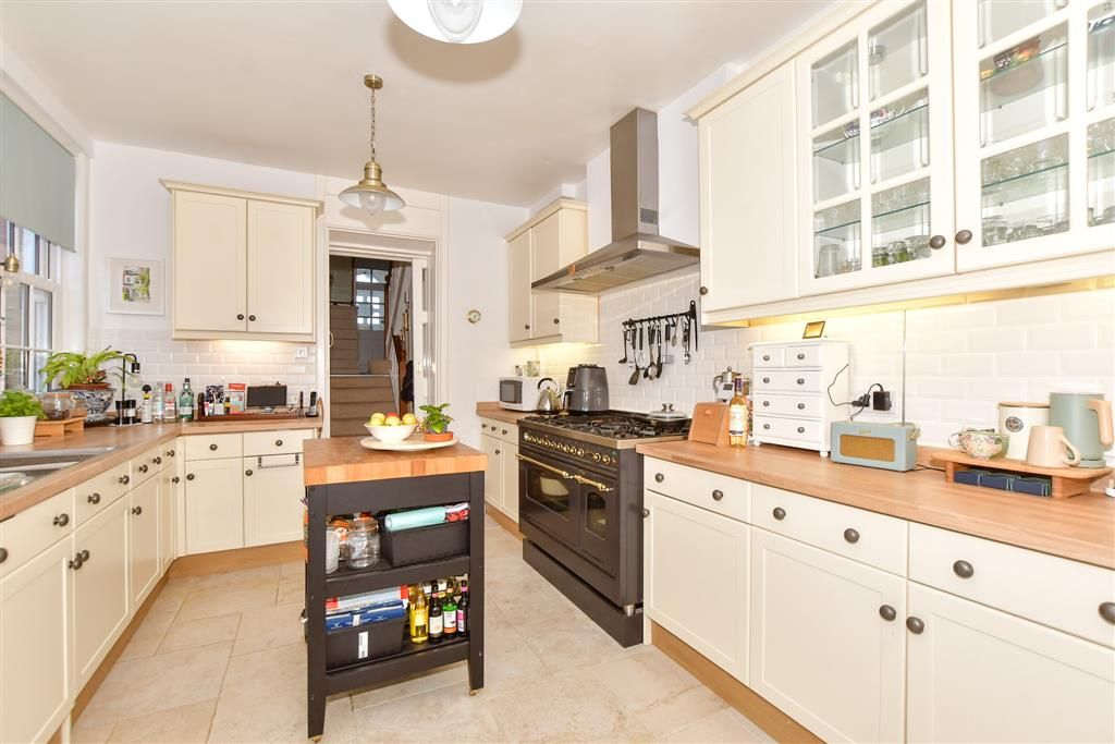 Property photo 1 of 15 Kitchen
