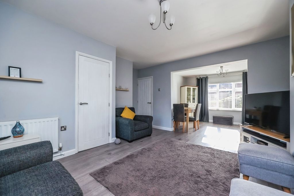 Property photo 3 of 19 Pbox-Img.Jpg