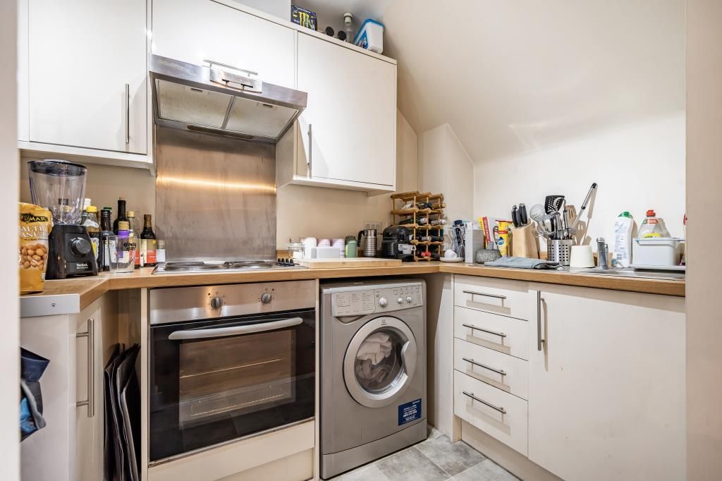Property photo 2 of 20 Kitchen