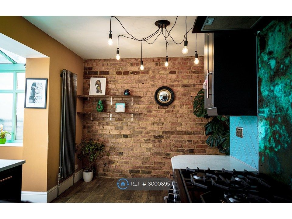 Property photo 2 of 16 Kitchen