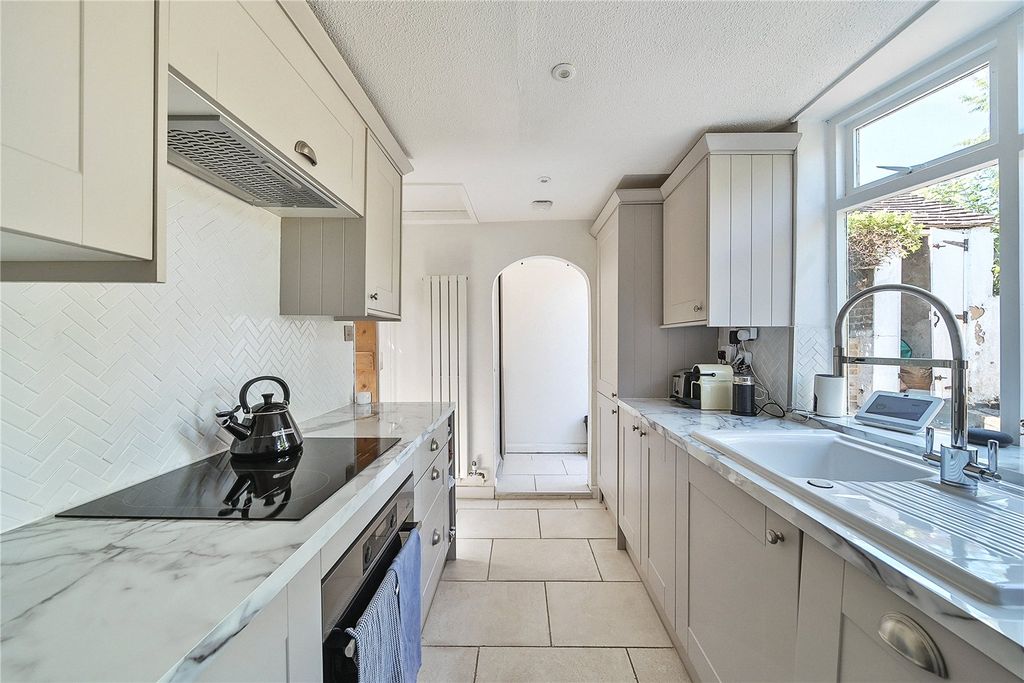 Property photo 3 of 14 Picture No. 06