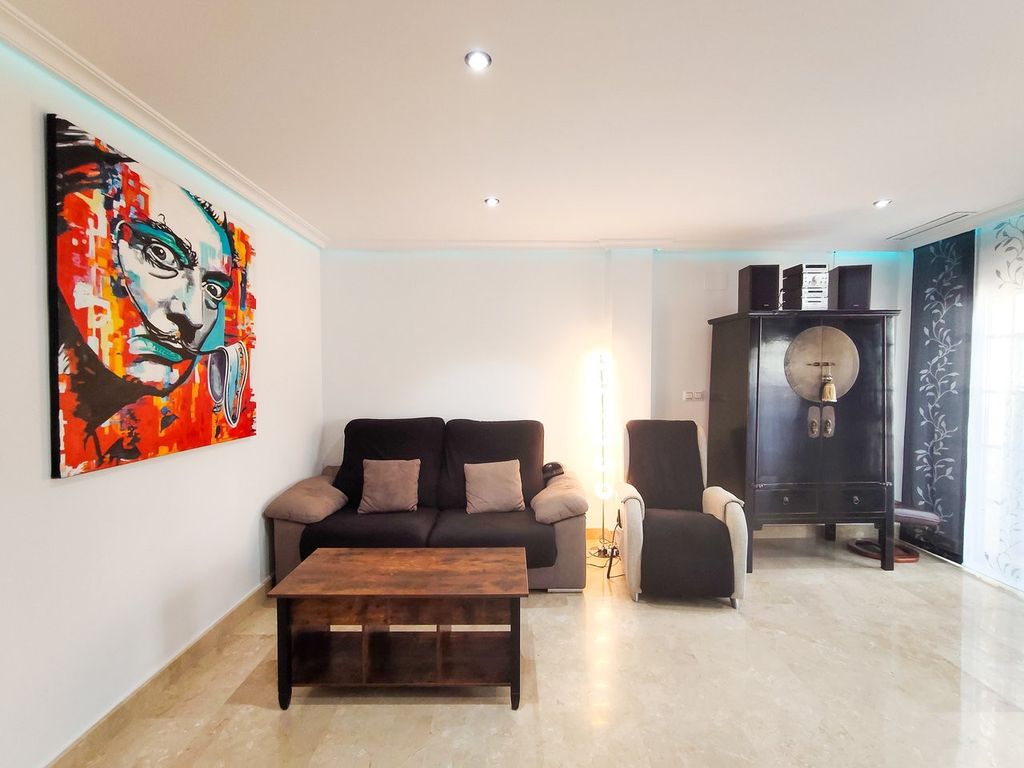 Property photo 1 of 31