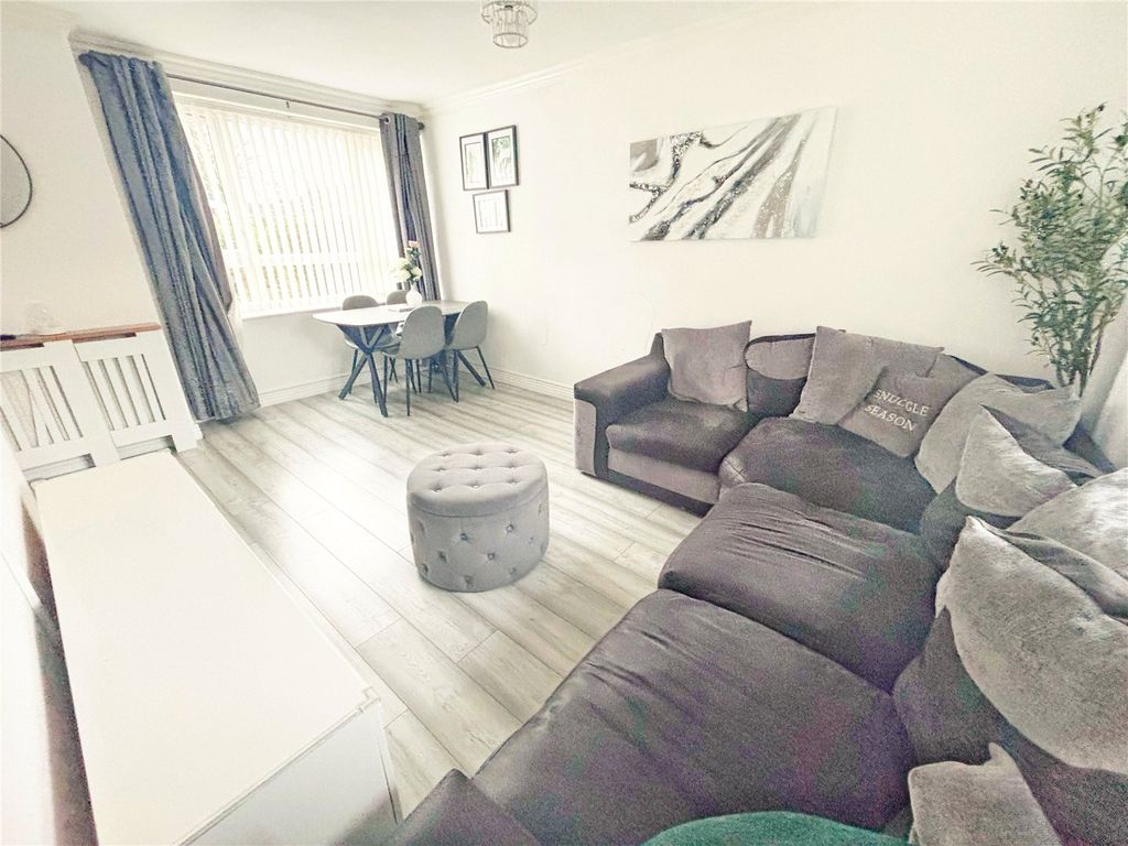 Property photo 3 of 12 Picture No. 03