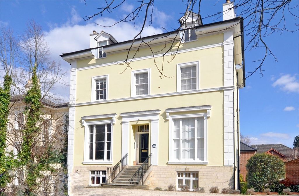 Property photo 1 of 6