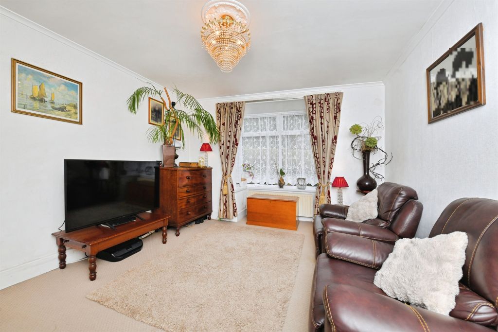 Property photo 2 of 23