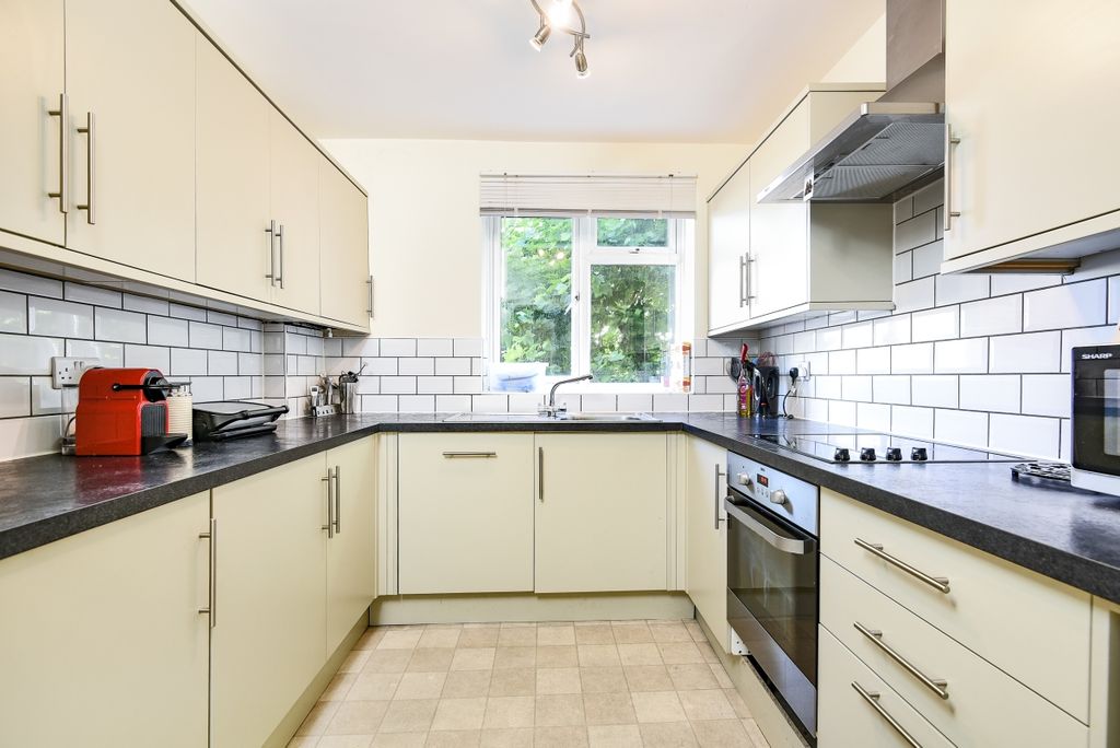 Property photo 3 of 7 315780 (1)