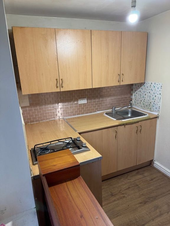 Property photo 3 of 4