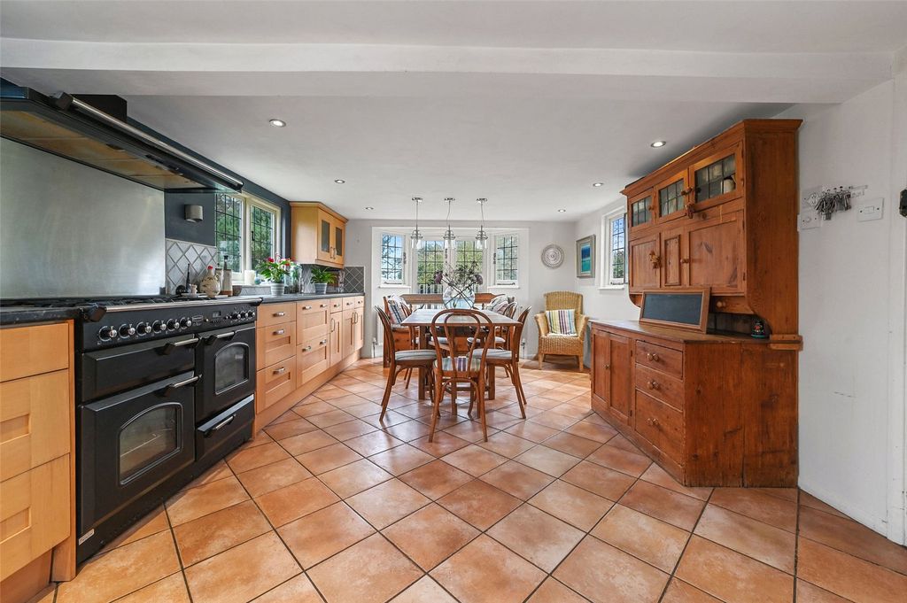 Property photo 2 of 30 Picture No. 04