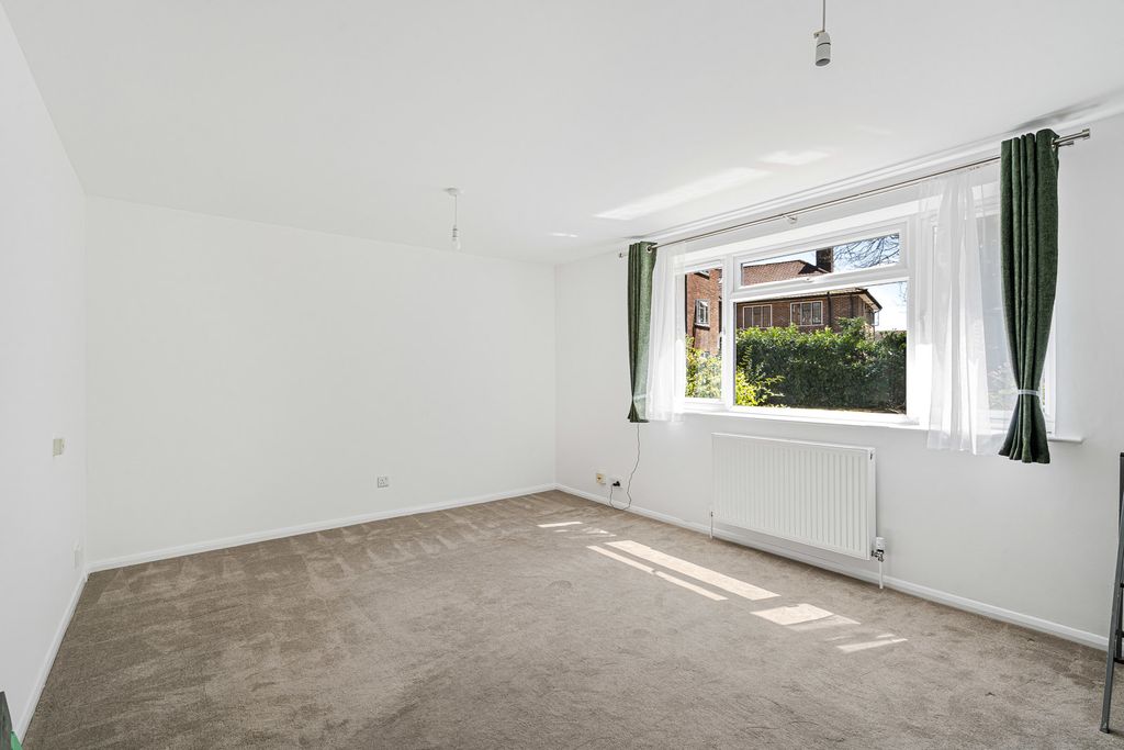 Property photo 2 of 20 Reception Room