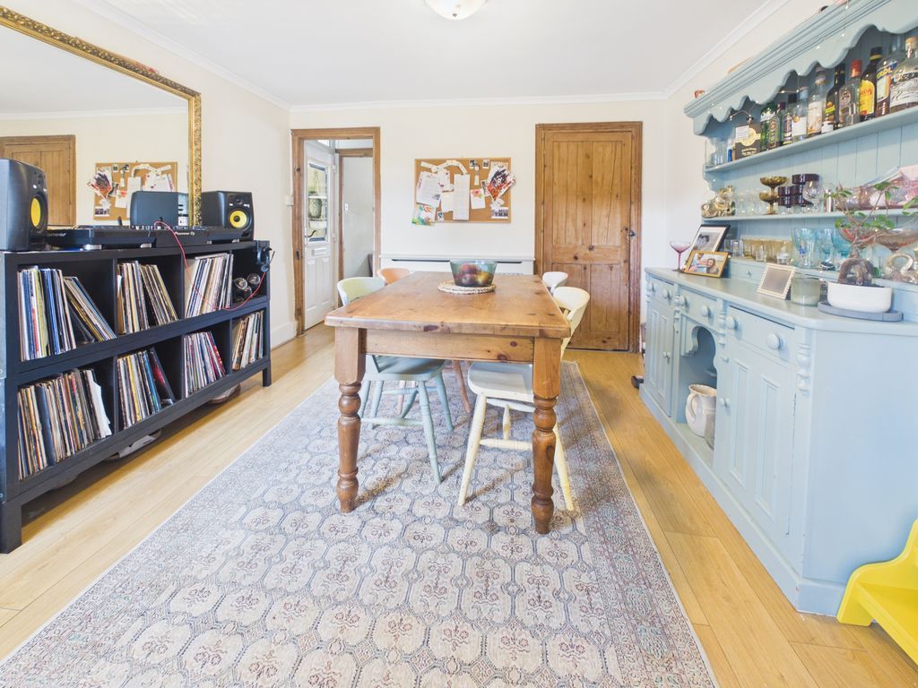 Property photo 2 of 11 Dining Room
