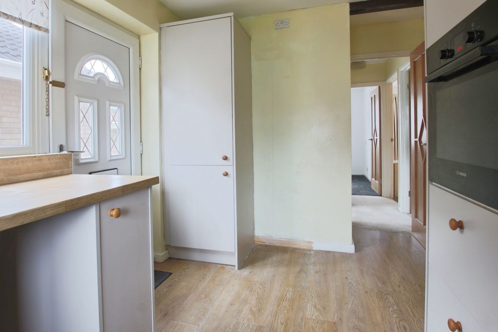 Property photo 3 of 12 4832027