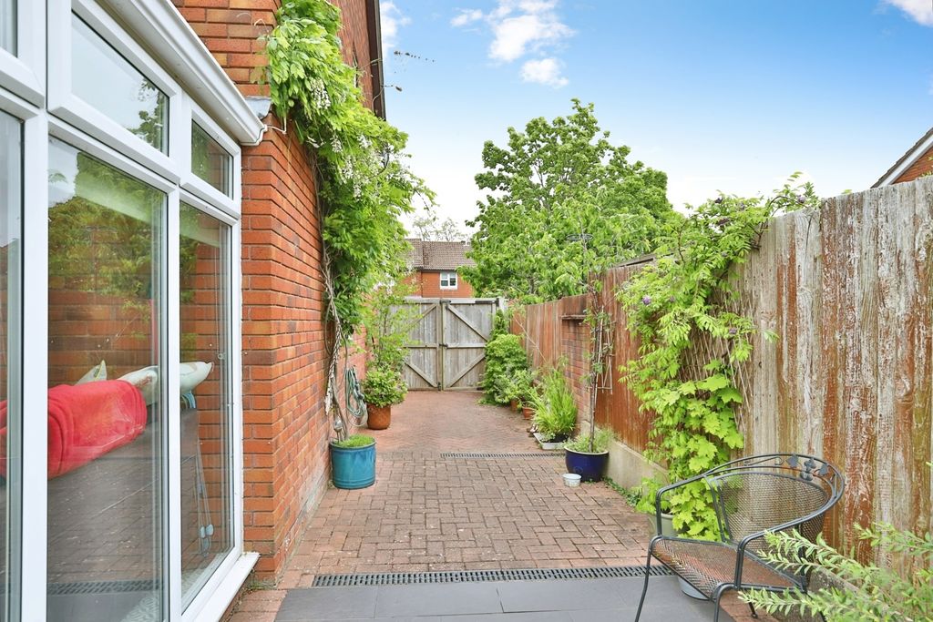 Property photo 2 of 17 Pbox-Img.Jpg