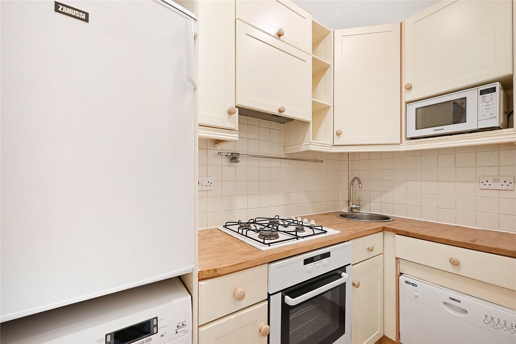 Property photo 2 of 7