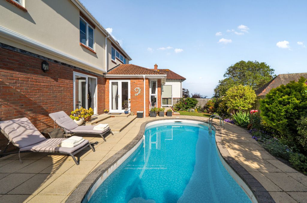 Additional image 23 of 4 bed detached house for saleBarcombe Heights, Preston, Paignton, Devon TQ3
