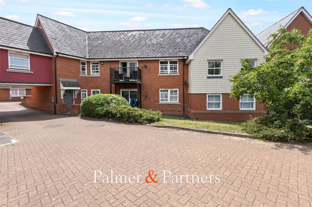 Property photo 1 of 17 Picture No. 23