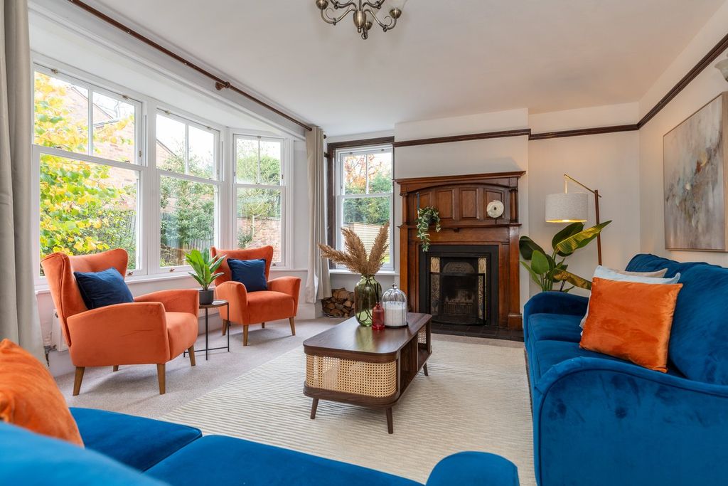 Property photo 2 of 23