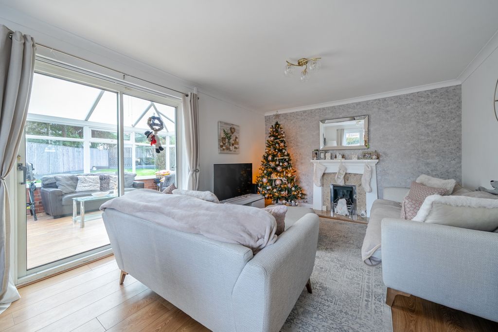 Property photo 2 of 20 1388691-9-693A9E3Ad73c3