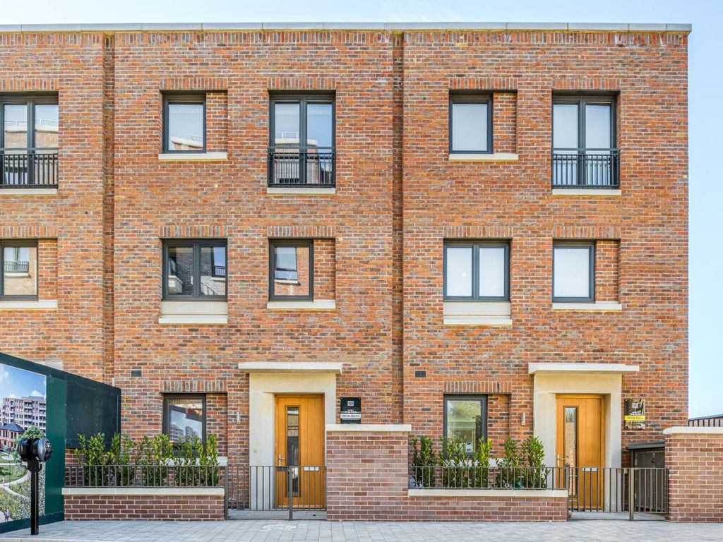 Property photo 1 of 38 The Pine, Number 19