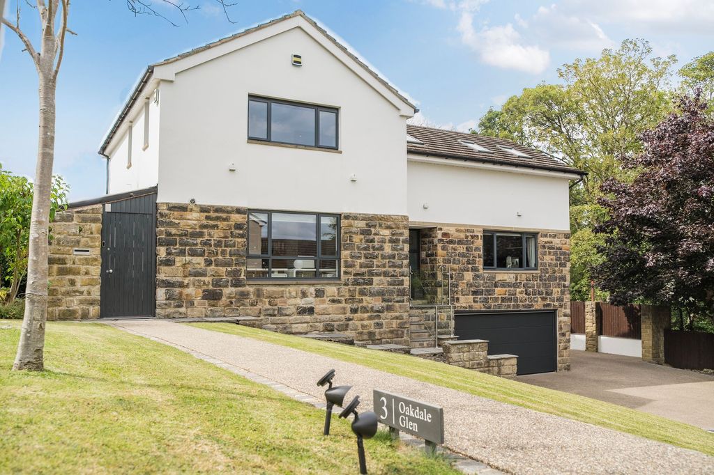 Property photo 1 of 27