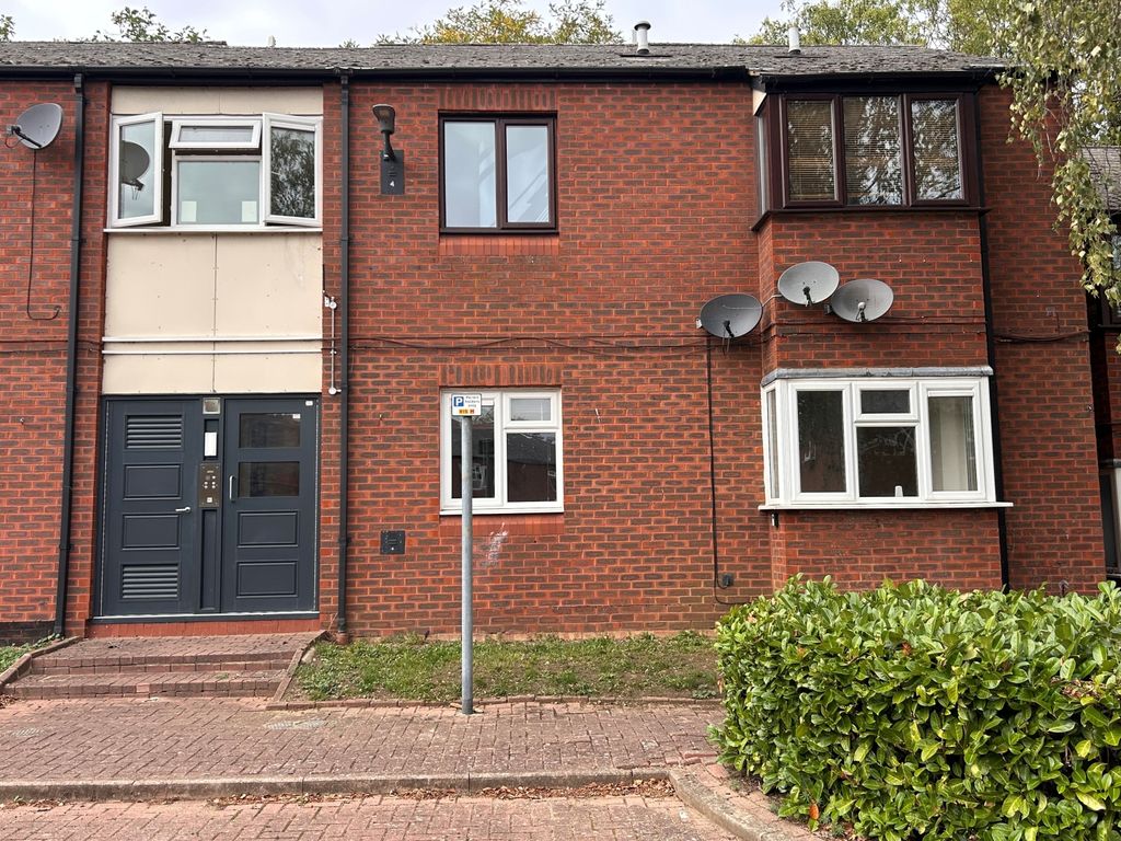 Property photo 1 of 9 2 Durrans Court