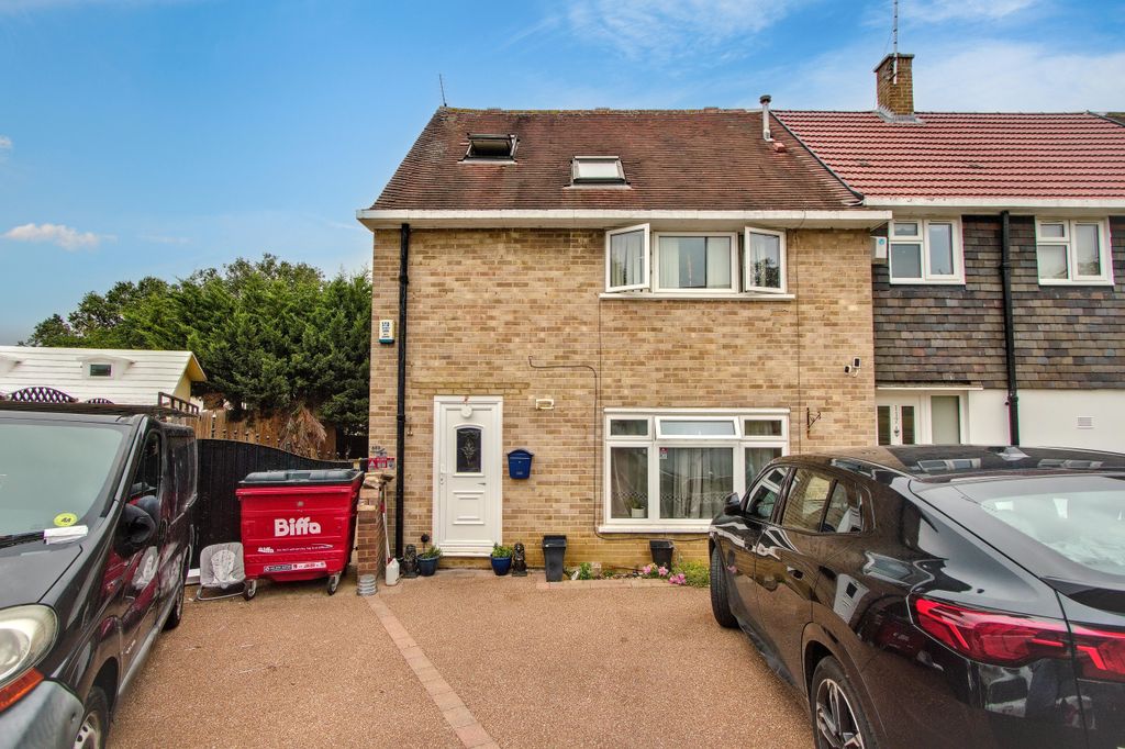 Property photo 1 of 17 119 Worlds End Lane, Enfield, En2 7Rg