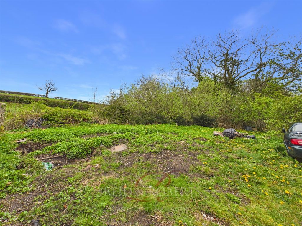 Property photo 3 of 25 Cam05148G0-Pr0161-Still026.Jpg
