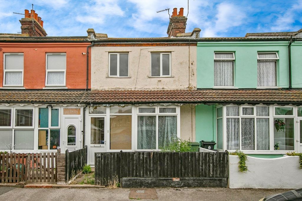 Property photo 1 of 18