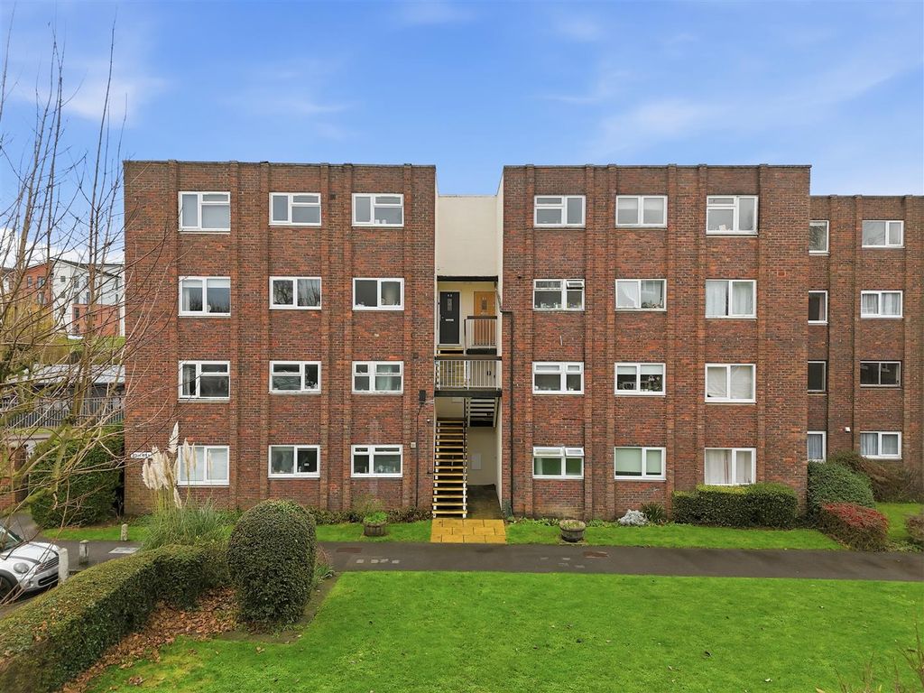 Property photo 1 of 15