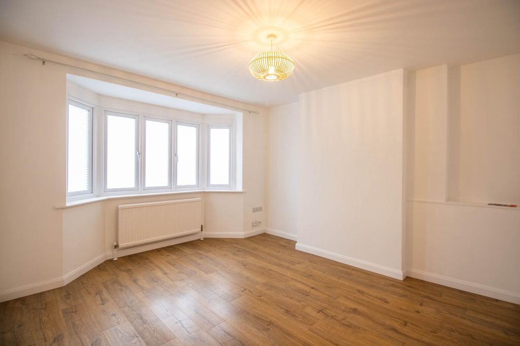 Property photo 3 of 15 Img_6884.Jpg