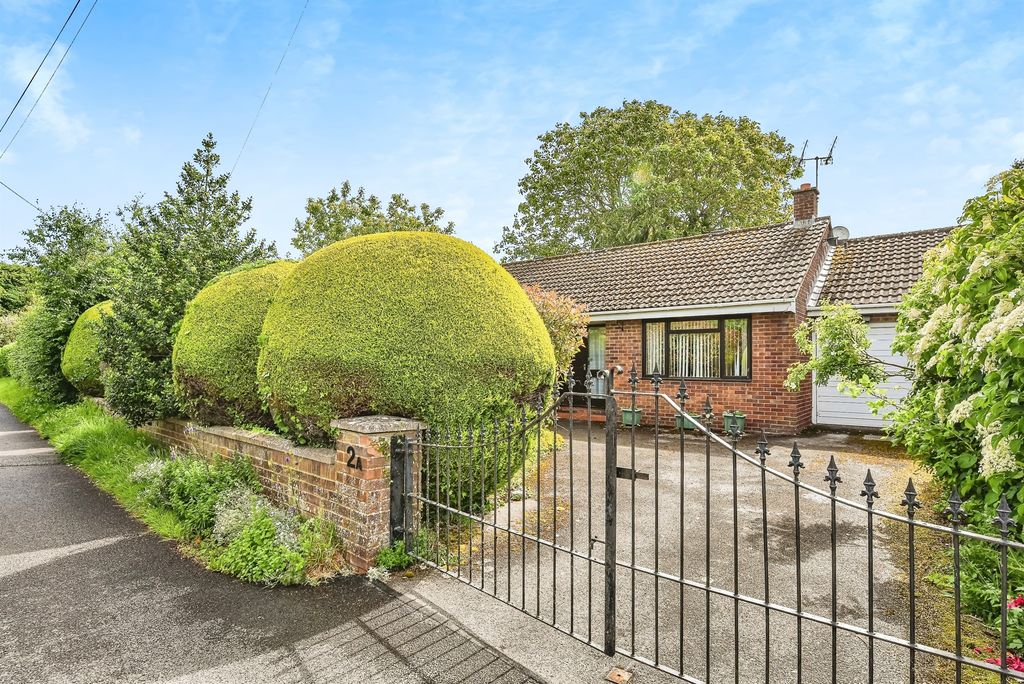 Property photo 1 of 17