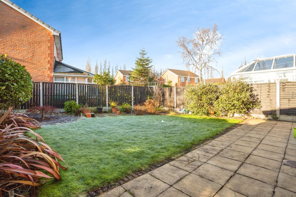 Property photo 2 of 17