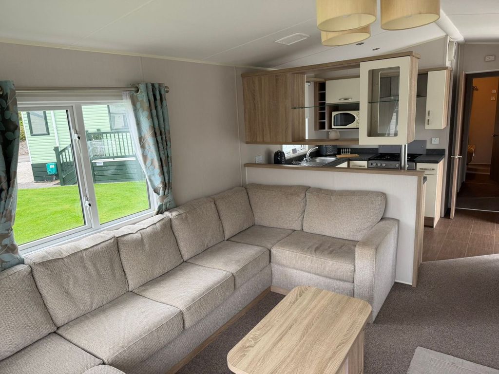 Property photo 3 of 15 Img 20251016 Wa0013