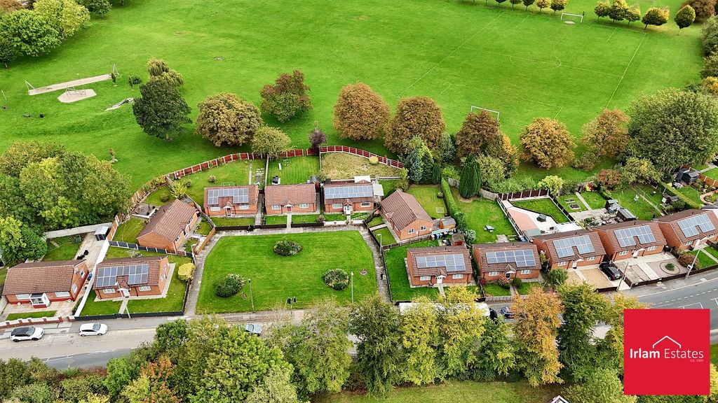 Property photo 2 of 14