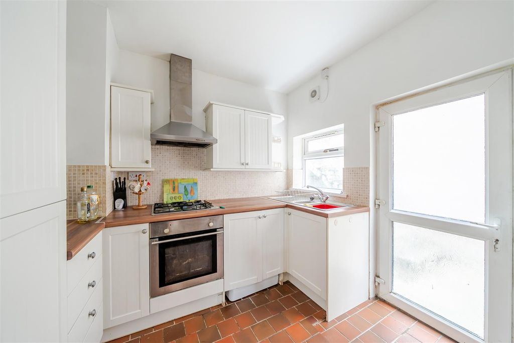 Property photo 2 of 27 1514850-15-1A05Cde43A0E0.Jpg