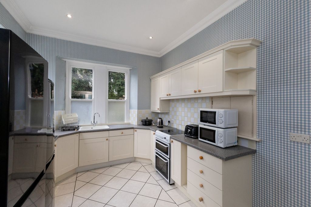 Property photo 3 of 26 Picture No. 21