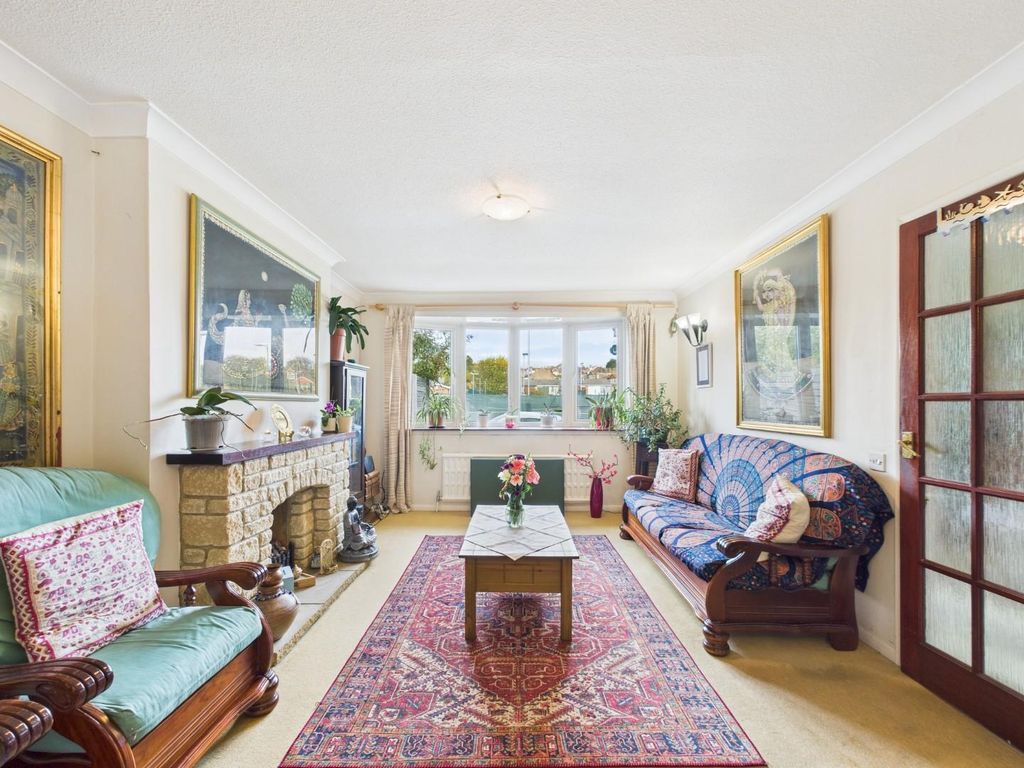 Property photo 2 of 39 Cam01530G0-Pr0345-Still001.Jpg