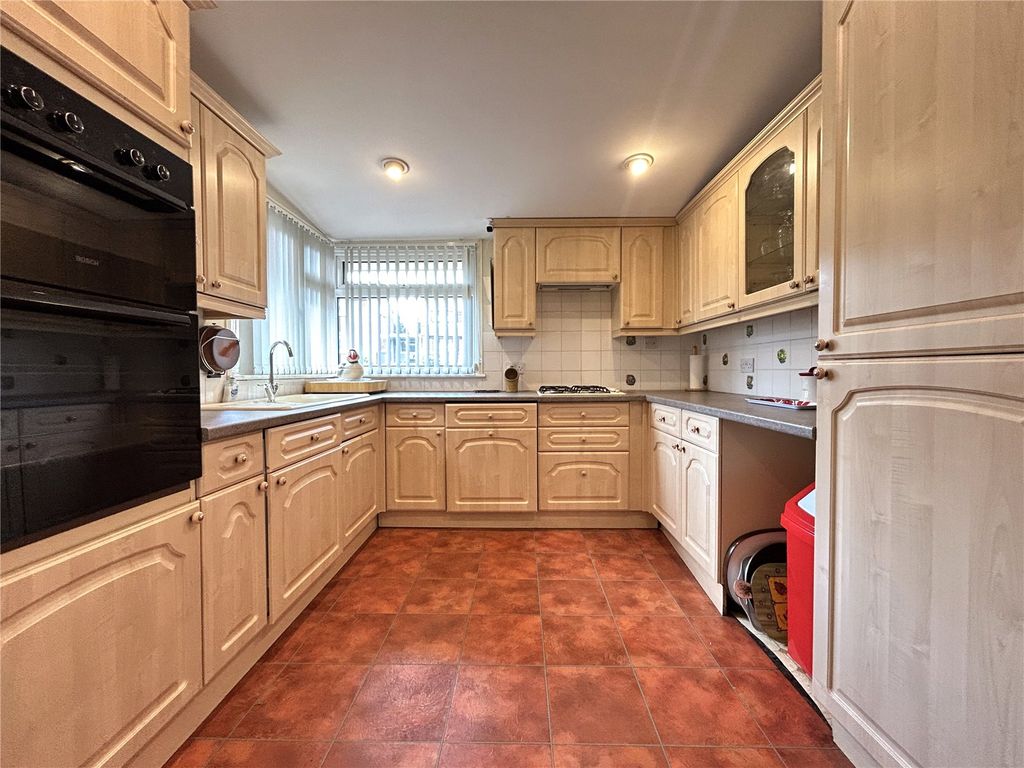 Property photo 3 of 16 Picture No. 20