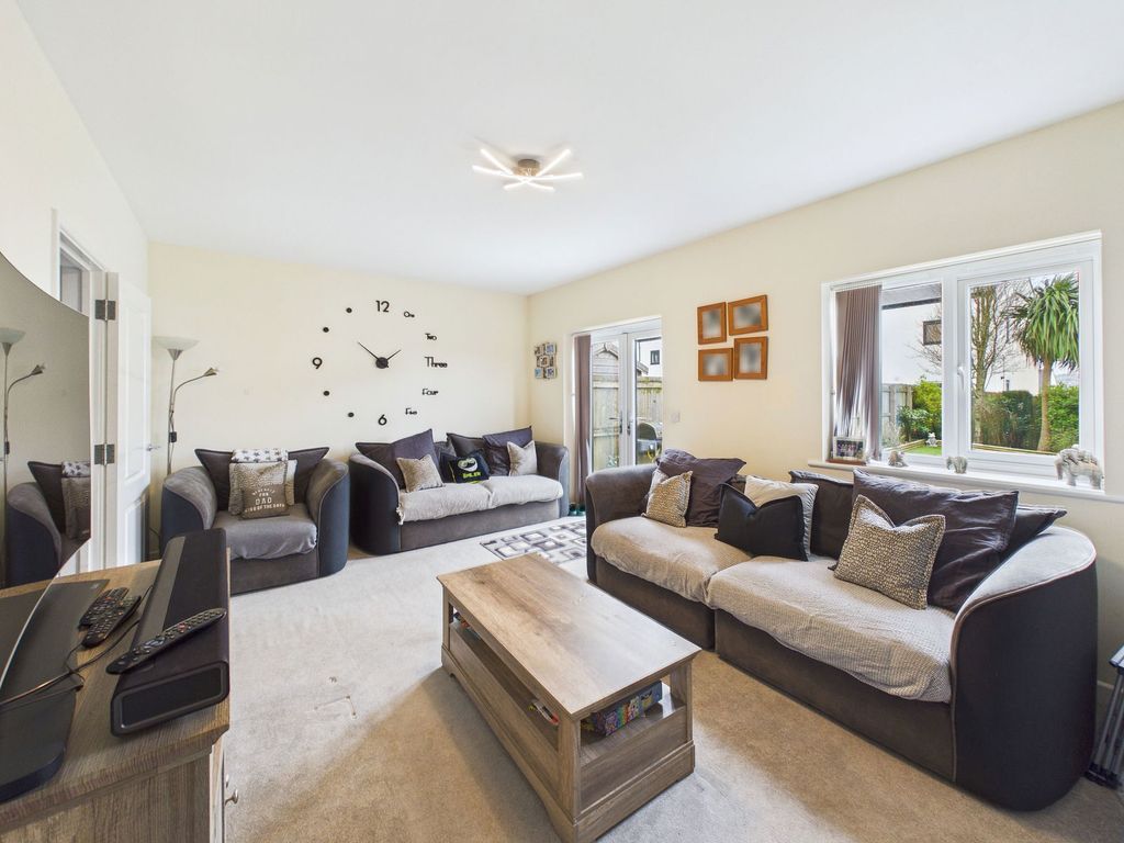 Property photo 3 of 23