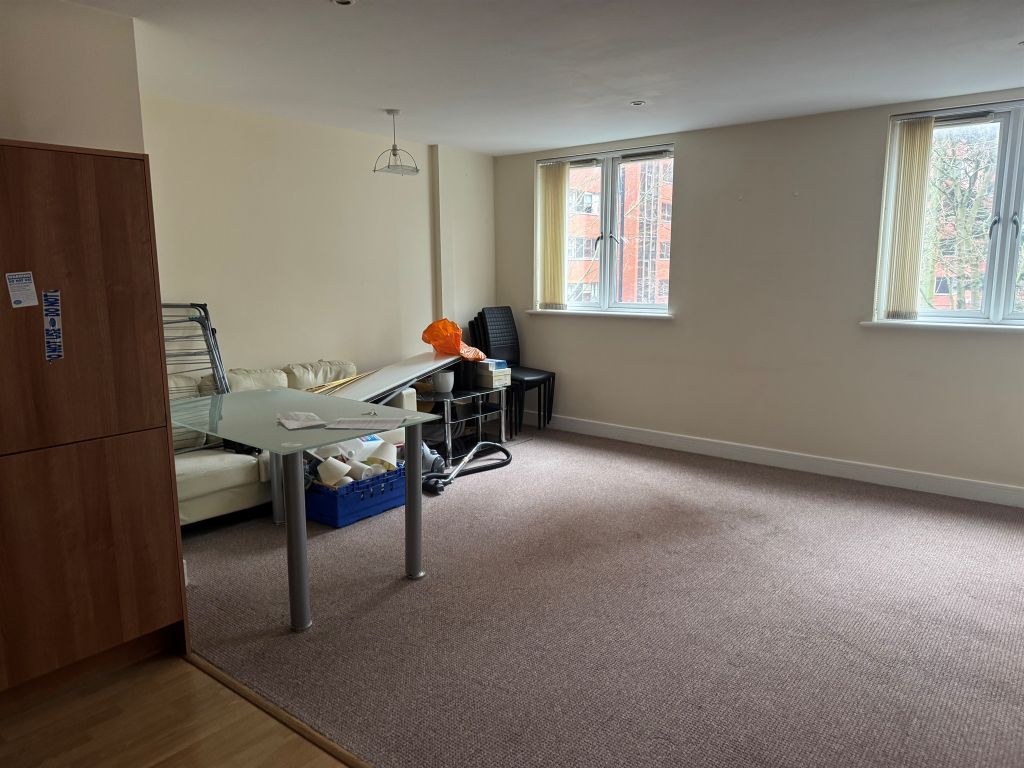 Property photo 3 of 3