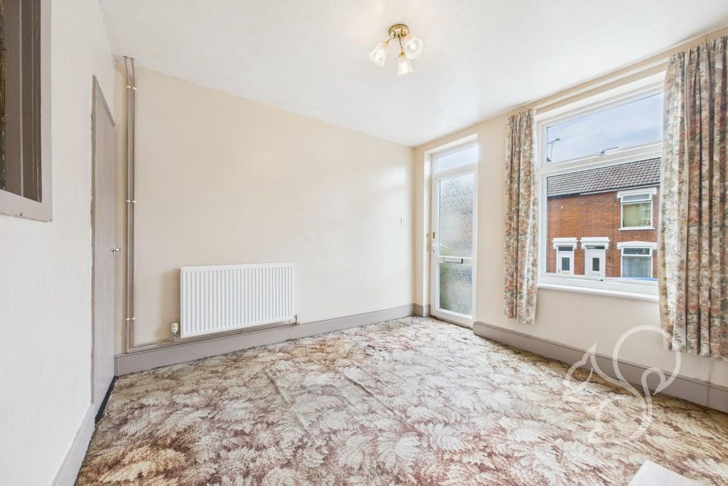 Property photo 3 of 13 Cam01254G0-Pr0332-Still003.Jpg