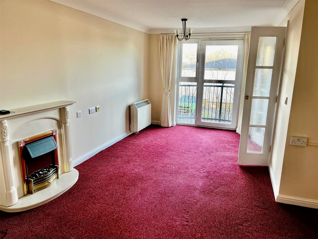 Property photo 2 of 8 Picture No. 07