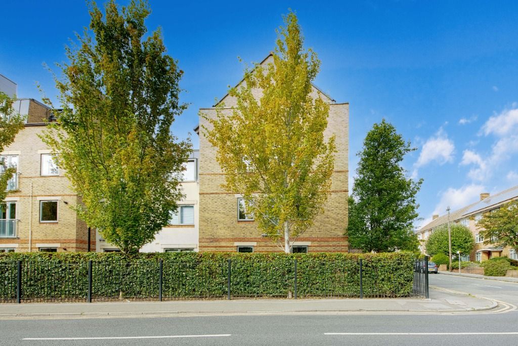 Property photo 2 of 18