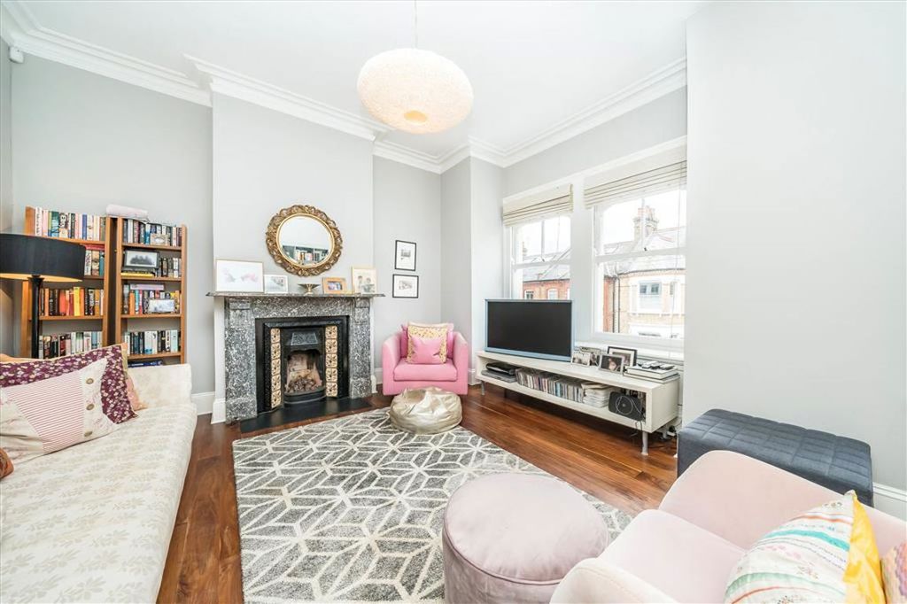 Property photo 2 of 12