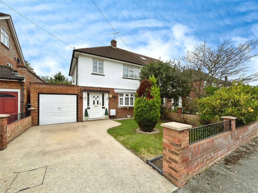 Property photo 1 of 15 External