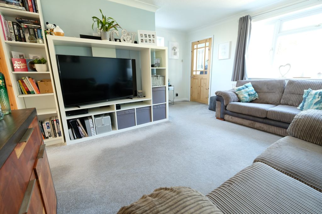 Property photo 3 of 13