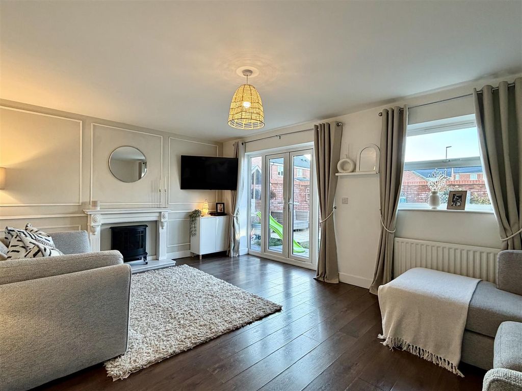 Property photo 2 of 23