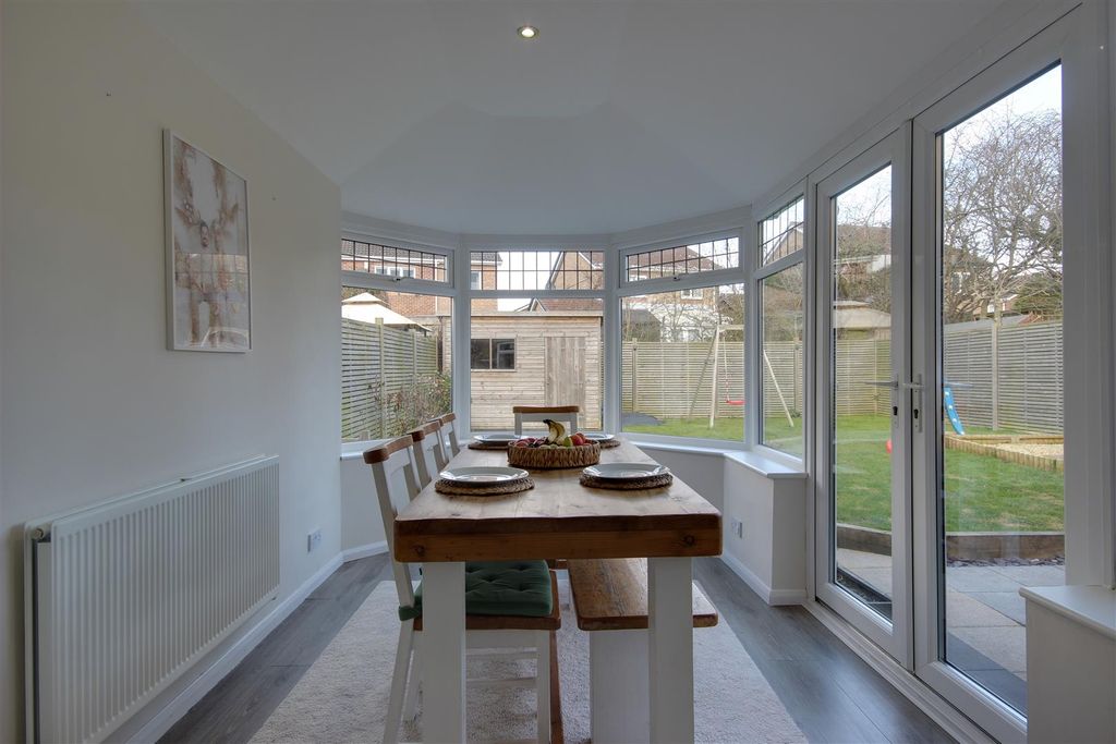 Property photo 3 of 16 Garden Room