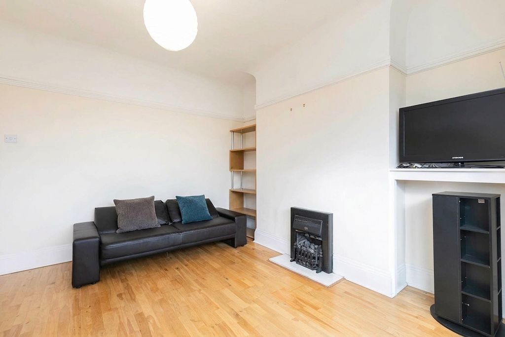 Property photo 2 of 4